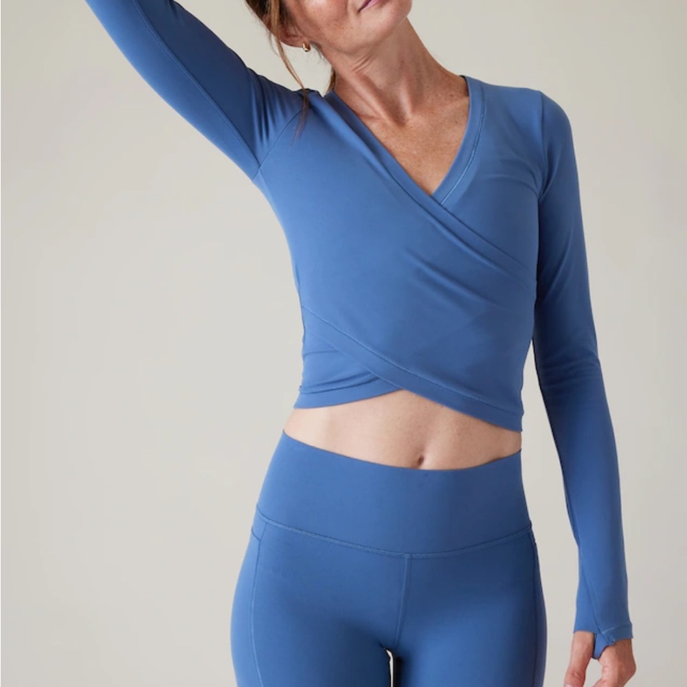 Athleta TRANSCEND WRAP TOP